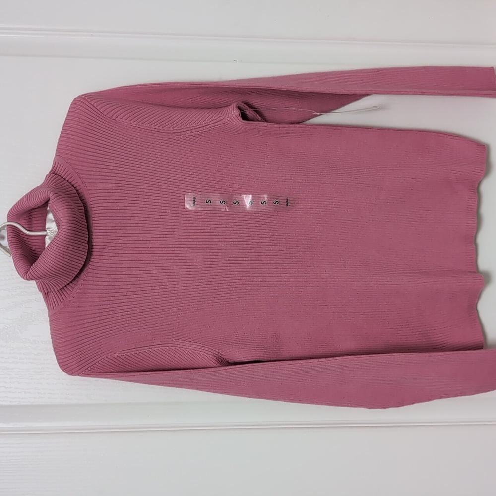 Kim Rogers Dusty Rose Pink Ribbed Turtleneck Sweater. Size Small. NEW